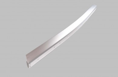 Bară protecție față cu finisaj lac aluminiu 