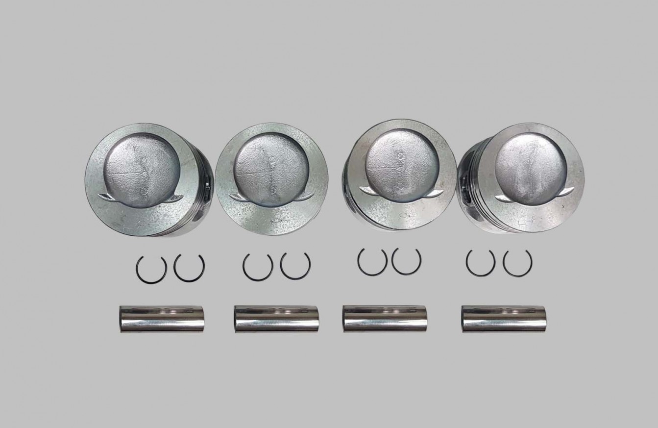 Pistons and bolts KIT 82,00 mm