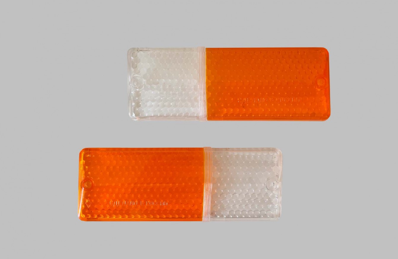 Стъкло подфарник десен и ляв комплект